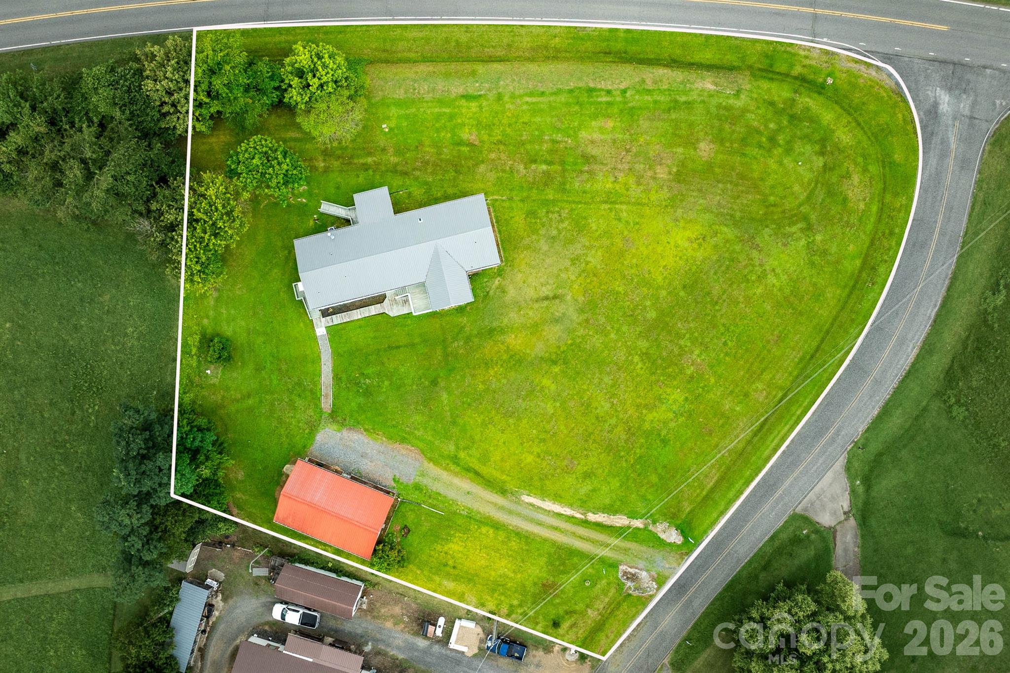 755 Fairview Loop Hot Springs, NC 28743 - Photo 8 of 48