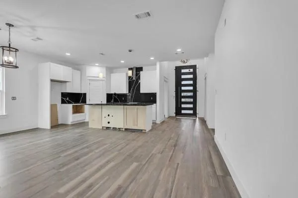 $390,000 | 152 Lavanda Ln Dale, Dale, TX 78616