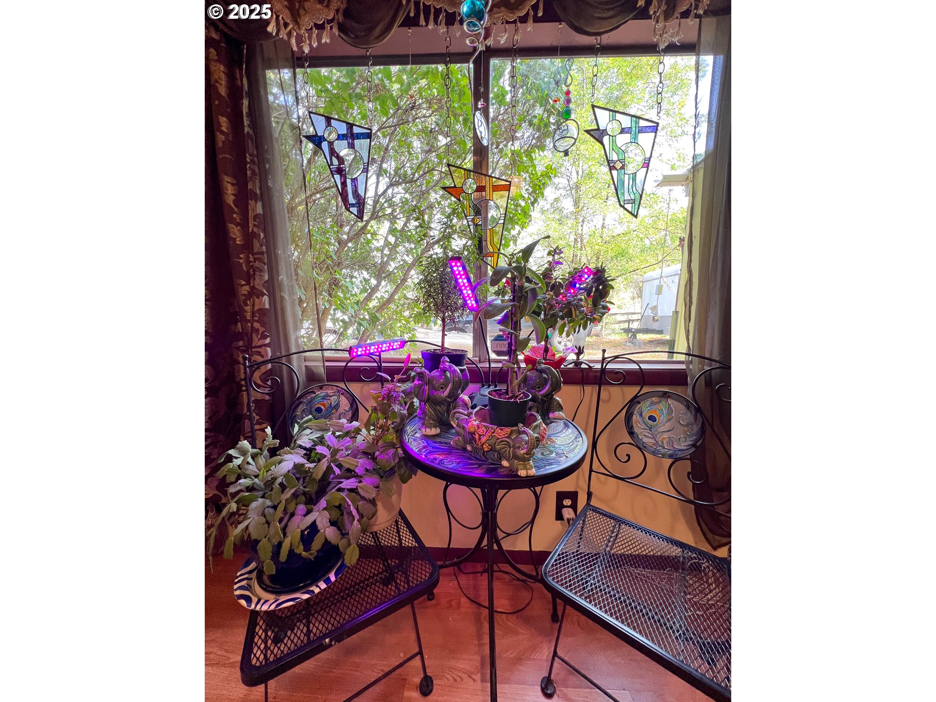 59920 Highway 26 John Day, OR 97845 - Photo 12 of 35 a view of a chairs and table in a outdoor space