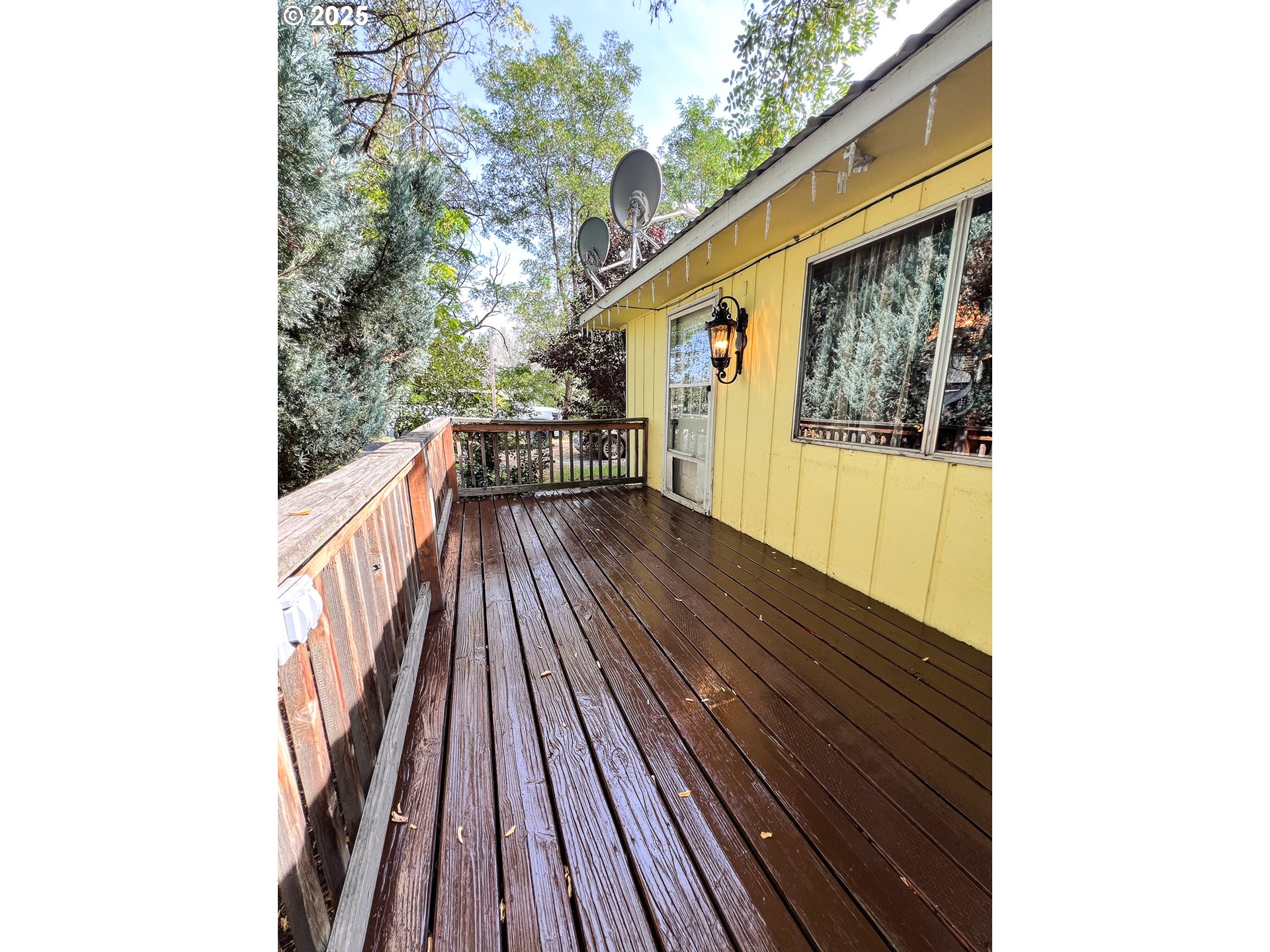 59920 Highway 26 John Day, OR 97845 - Photo 28 of 35 a view of balcony with wooden floor and fence