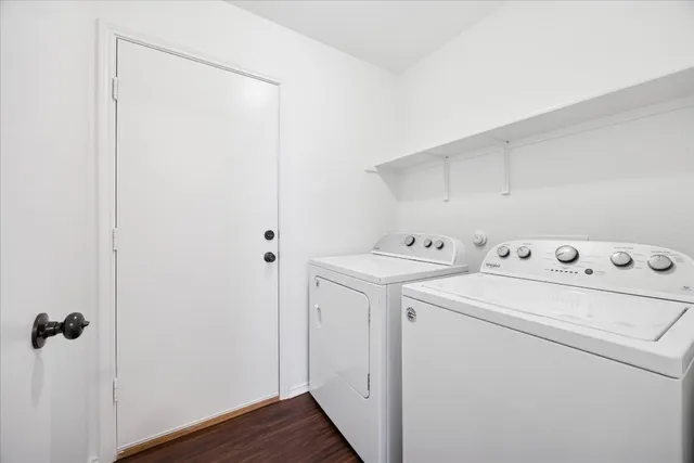 a view of a hallway with closet