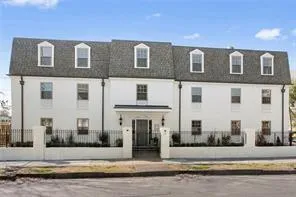 $1,800 | 1532 St Andrew Street, Unit 303, New Orleans, LA 70130