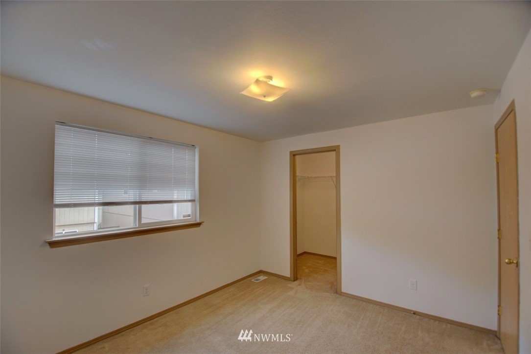6701 Compton Boulevard Southeast Lacey, WA 98513 - Photo 21 of 25 Gallery Image 21