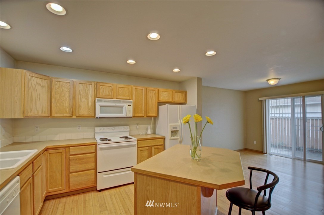 6701 Compton Boulevard Southeast Lacey, WA 98513 - Photo 6 of 25 Gallery Image 6