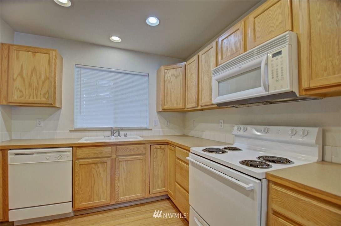 6701 Compton Boulevard Southeast Lacey, WA 98513 - Photo 8 of 25 Gallery Image 8