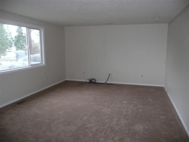 1008 South Oberlin Road Spokane Valley, WA 99206 - Photo 3 of 19