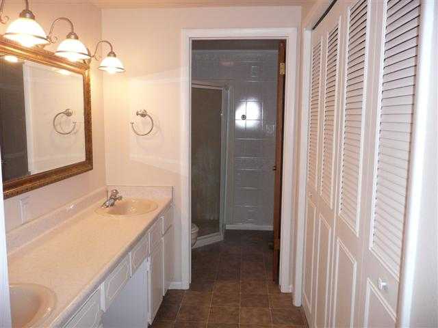 1008 South Oberlin Road Spokane Valley, WA 99206 - Photo 9 of 19