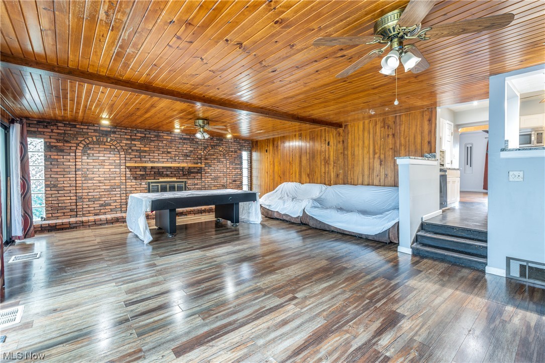 16202 Corkhill Road Maple Heights, OH 44137 - Photo 22 of 33 Family Room