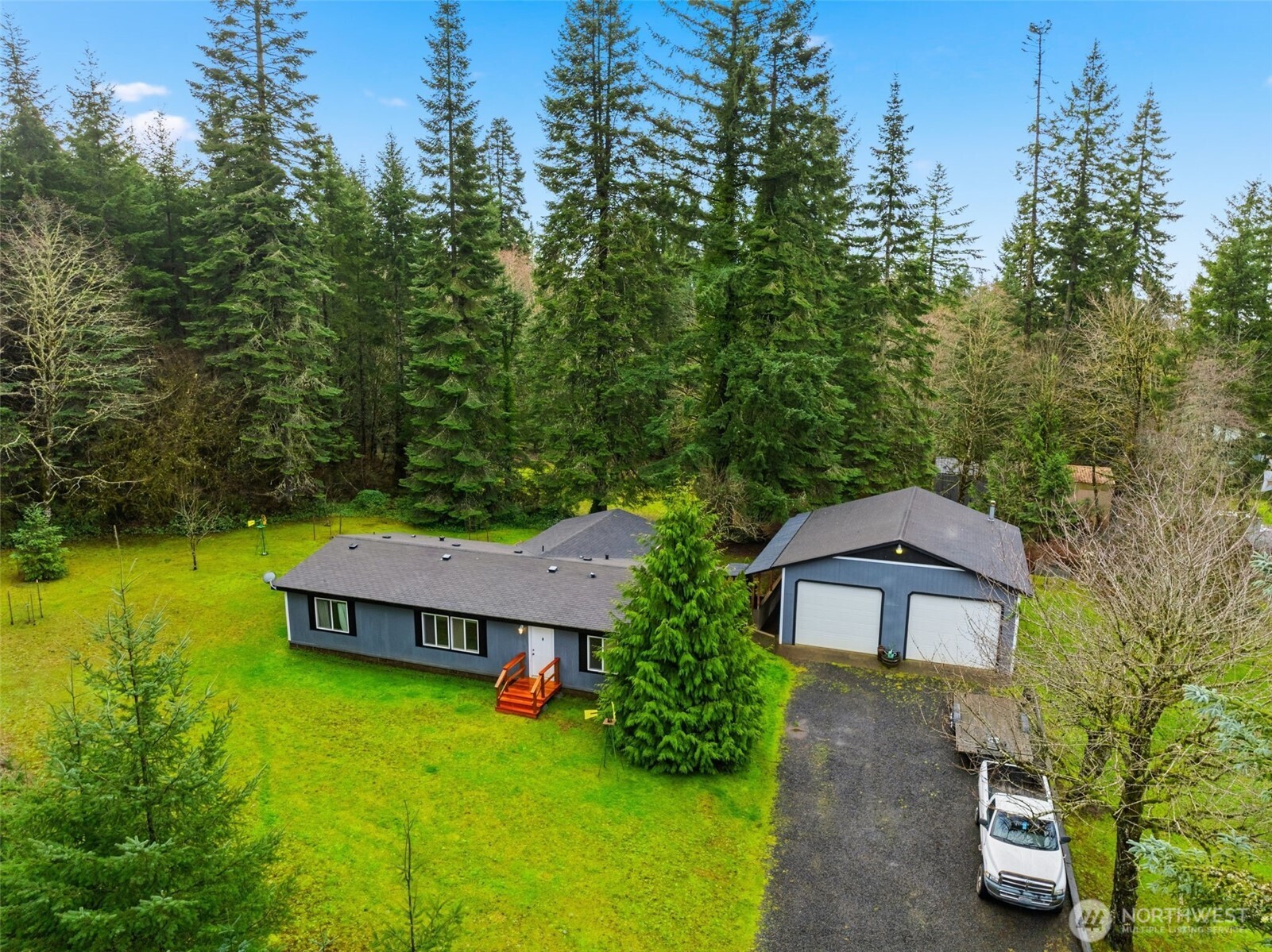 1337 South Silver Lake Road Castle Rock, WA 98611 - Photo 30 of 35 view of a house with a yard