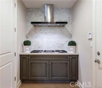 112 Gardenview Irvine, CA 92618 - Photo 10 of 33 a stove top oven sitting inside of a kitchen