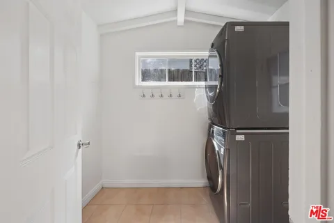 $1,125,000 | Undisclosed Address, Woodland Hills, CA 91364