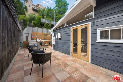 $1,125,000 | Undisclosed Address, Woodland Hills, CA 91364