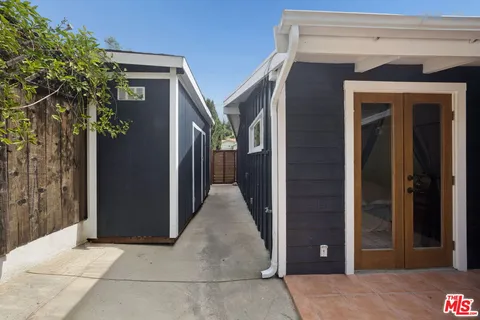 $1,125,000 | Undisclosed Address, Woodland Hills, CA 91364