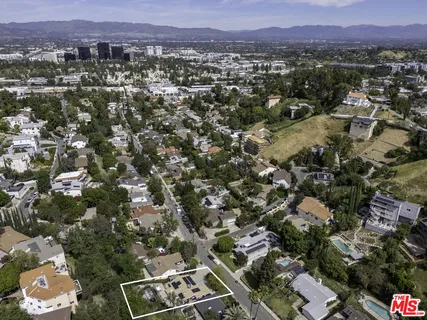 $1,125,000 | Undisclosed Address, Woodland Hills, CA 91364