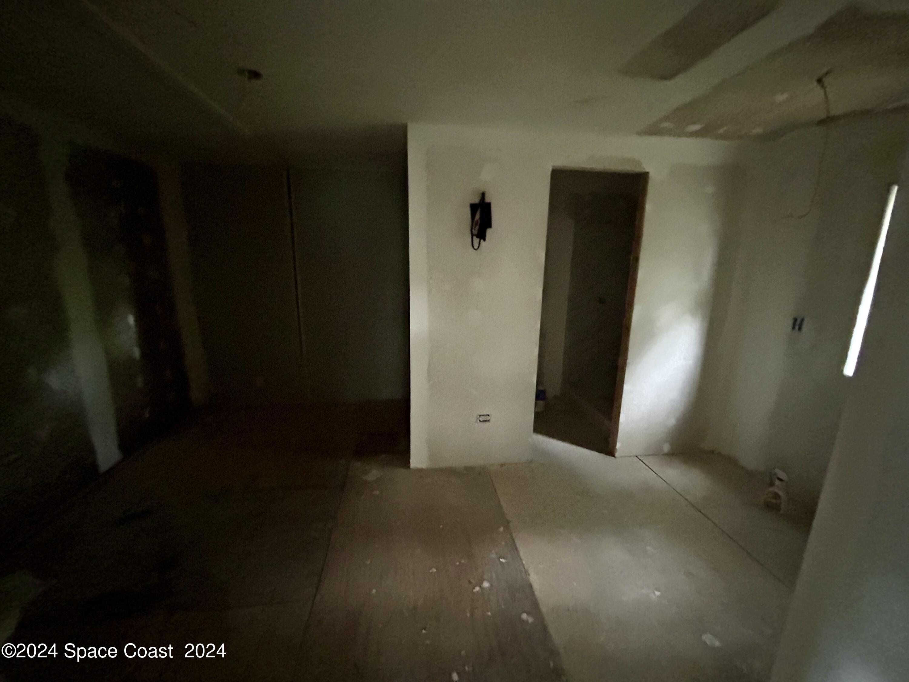 326 Iris Street Cocoa, FL 32927 - Photo 21 of 46 a view of a hallway