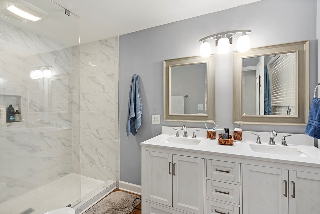 324 East Scotch Cross Road Greenwood, SC 29646 - Photo 8 of 24 Gallery Image 8