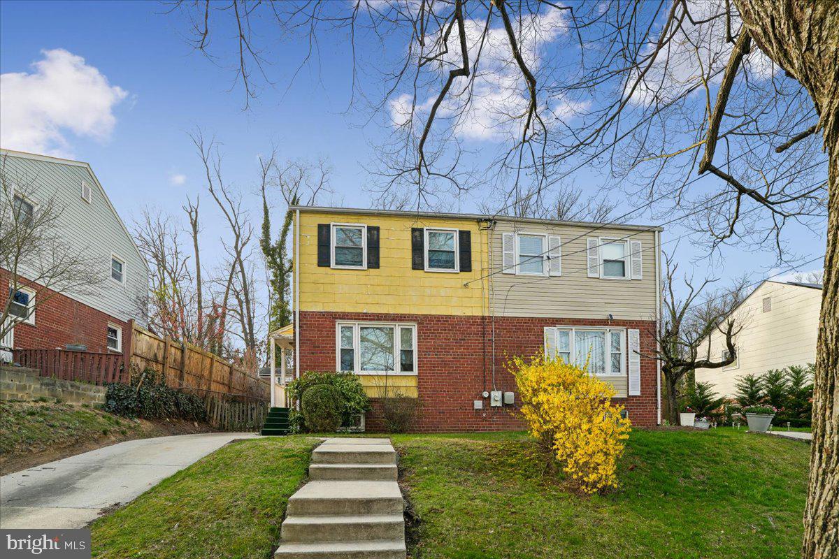 12015 Claridge Road Silver Spring, MD 20902 - Photo 2 of 33 Gallery Image 2