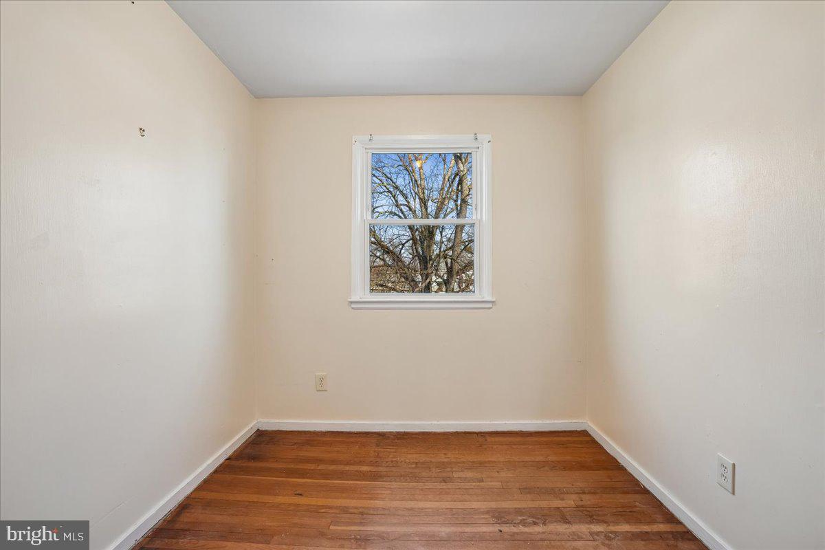 12015 Claridge Road Silver Spring, MD 20902 - Photo 29 of 33 Gallery Image 29
