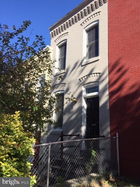 531 9th Street Northeast Washington, DC 20002 - Photo 1 of 11