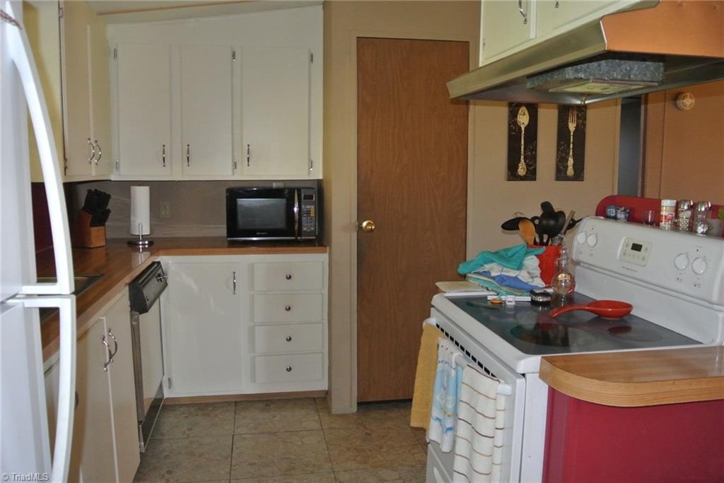 356 Harper Road Advance, NC 27006 - Photo 5 of 18 Gallery Image 5