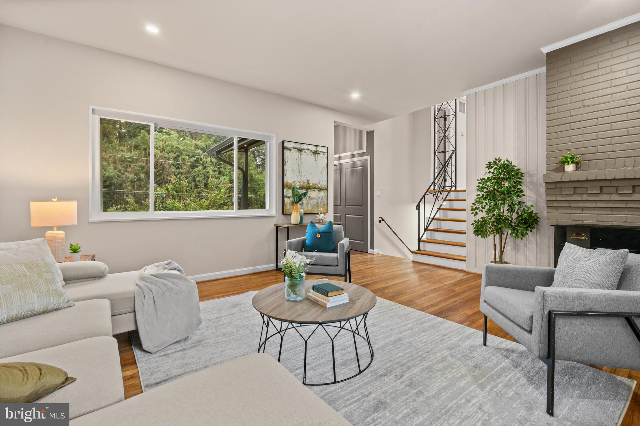 11313 College View Drive Silver Spring, MD 20902 - Photo 2 of 43