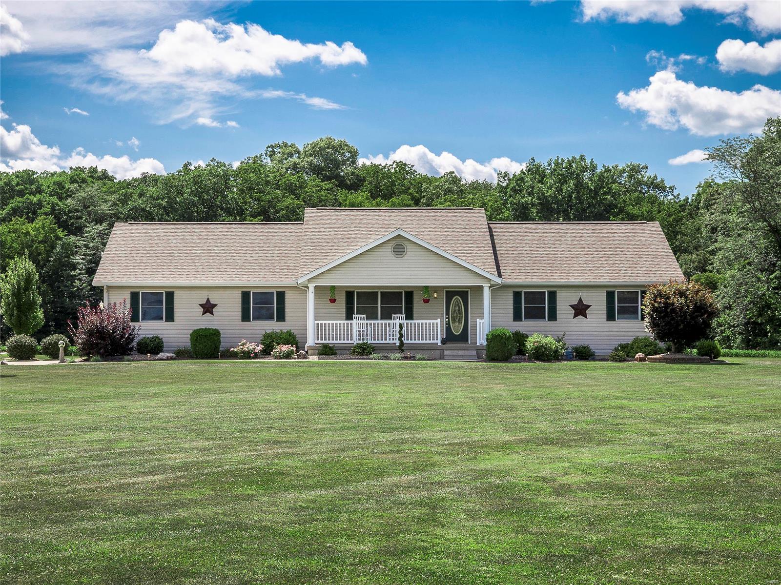1361 Ayers Road Greenville, IL 62246 - Photo 1 of 45 Gallery Image 1