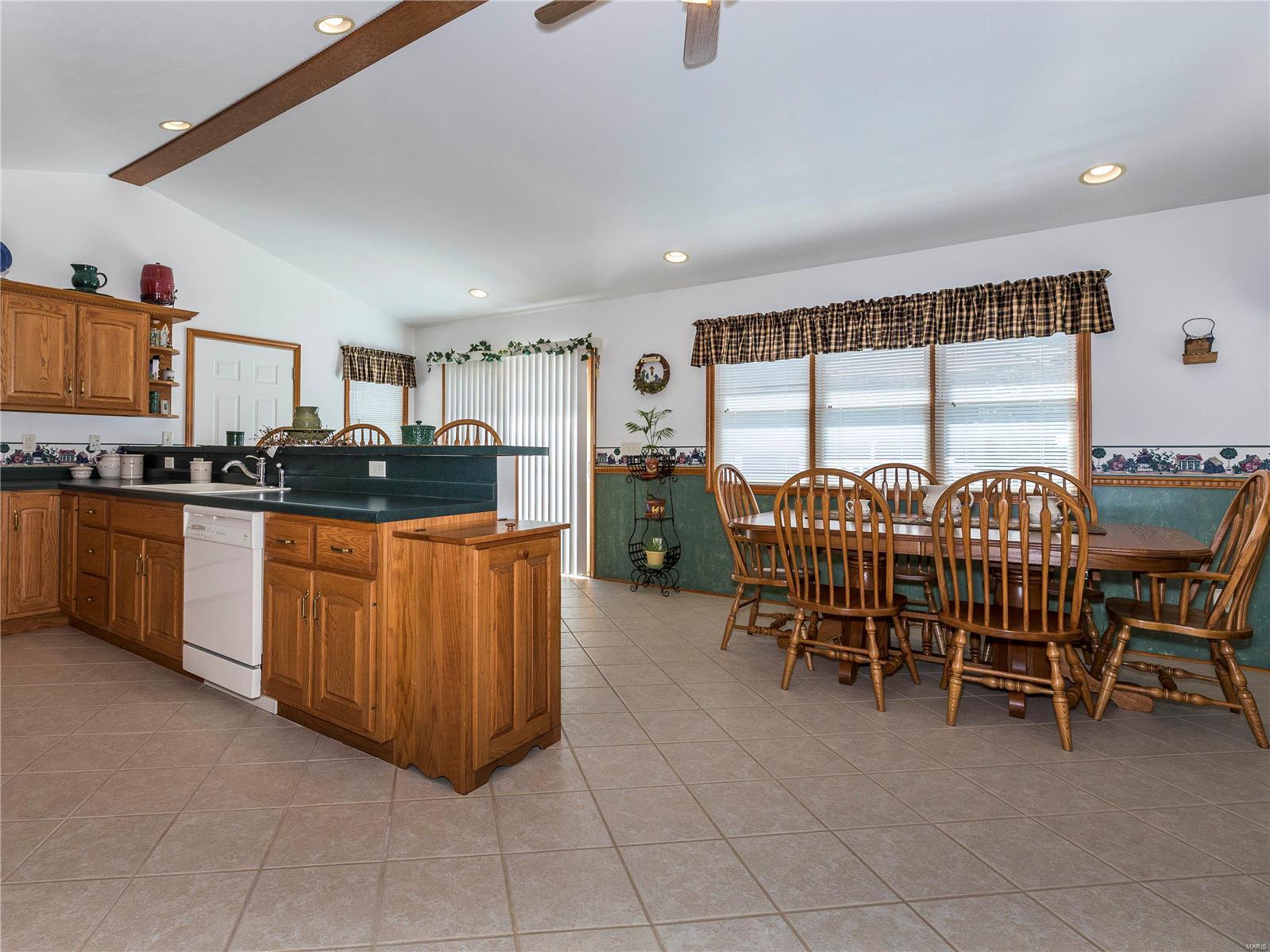 1361 Ayers Road Greenville, IL 62246 - Photo 18 of 45 Gallery Image 18