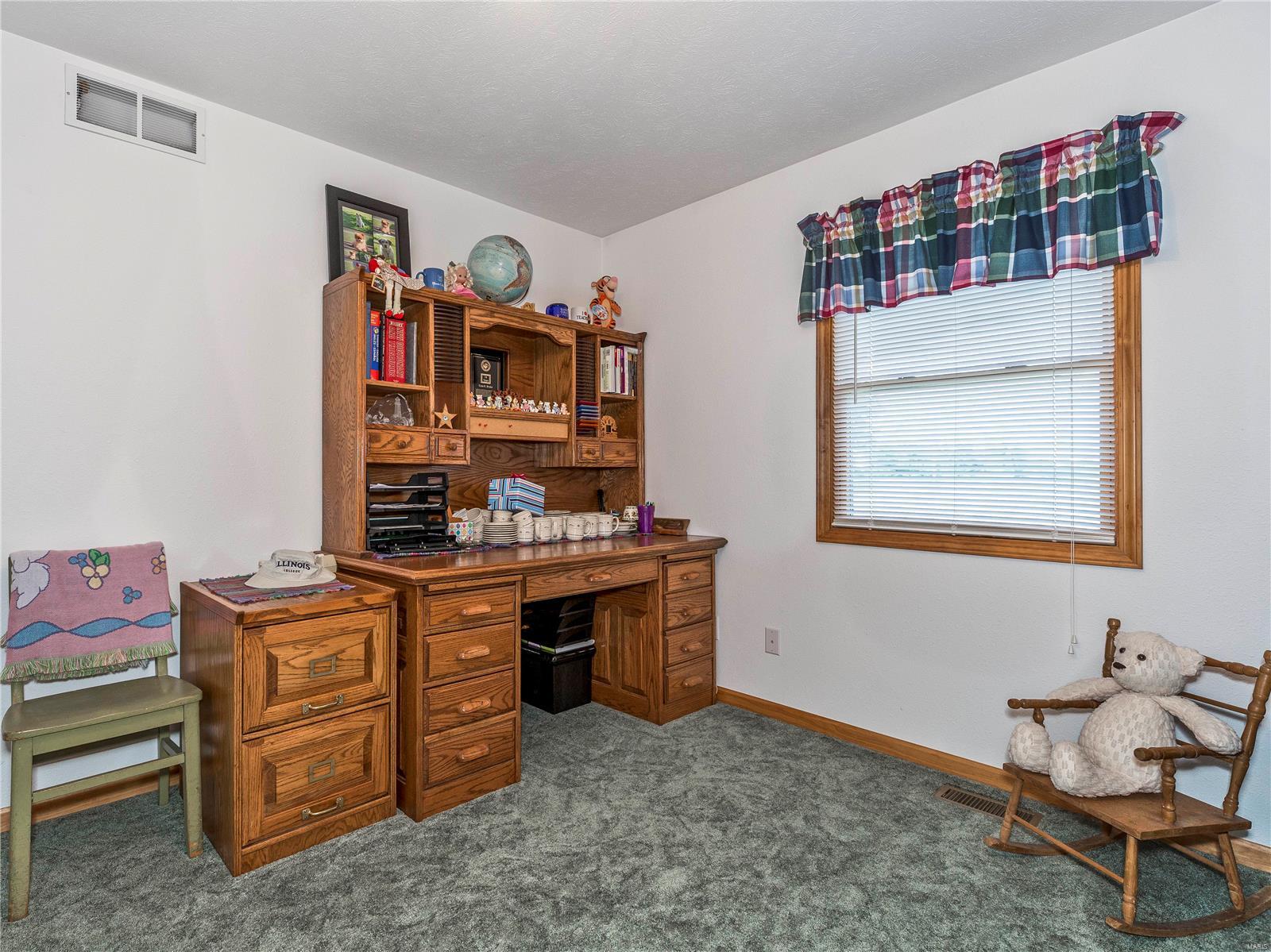1361 Ayers Road Greenville, IL 62246 - Photo 30 of 45 Gallery Image 30