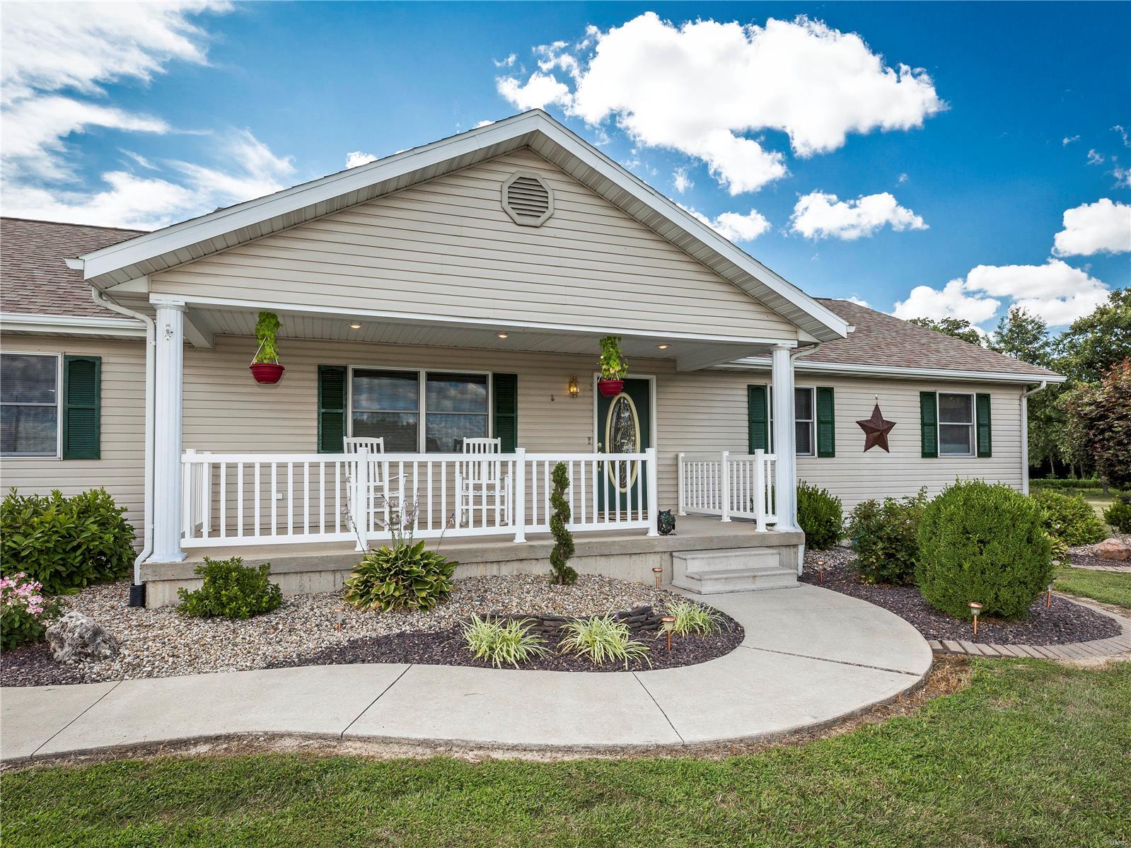 1361 Ayers Road Greenville, IL 62246 - Photo 4 of 45 Gallery Image 4