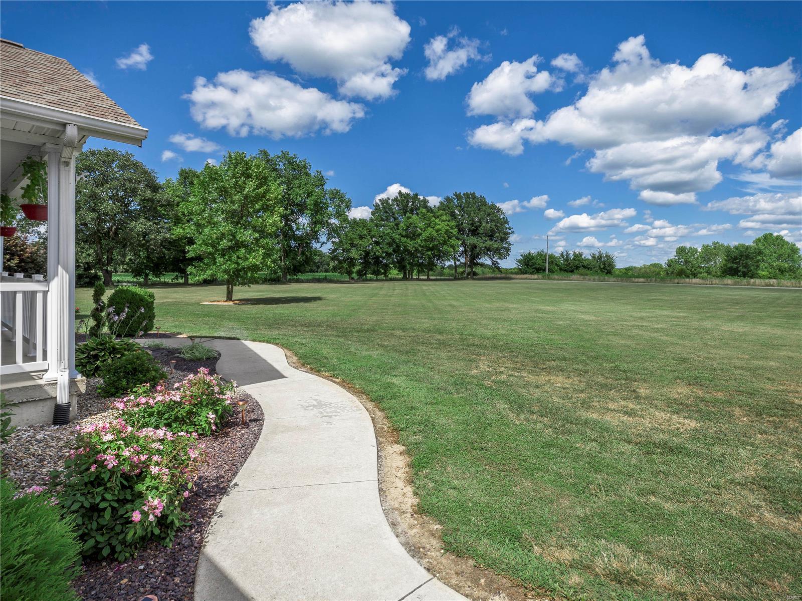 1361 Ayers Road Greenville, IL 62246 - Photo 5 of 45 Gallery Image 5