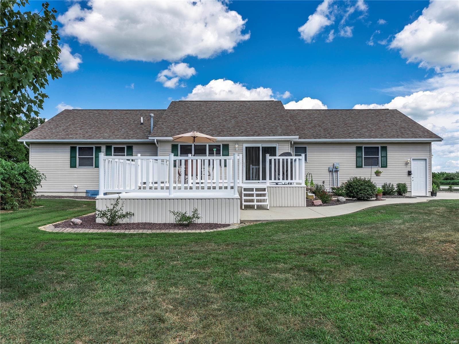 1361 Ayers Road Greenville, IL 62246 - Photo 7 of 45 Gallery Image 7