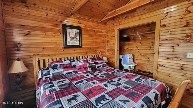 $589,000 | 5615 Eastport Road, Alpine, TN 38543