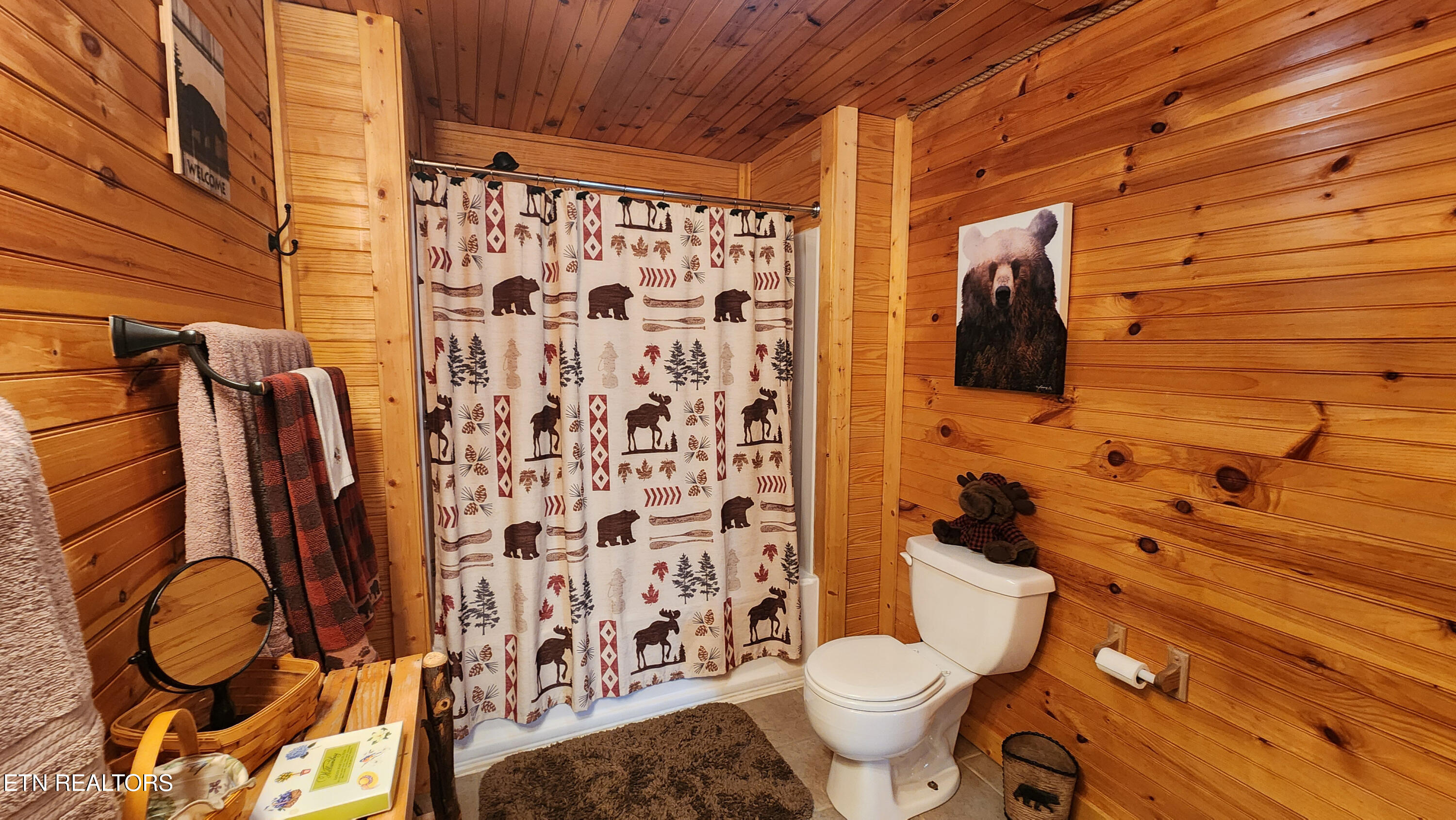 5615 Eastport Road Alpine, TN 38543 - Photo 3 of 60 5615 Eastport Dock Rd -- Bathroom 1A