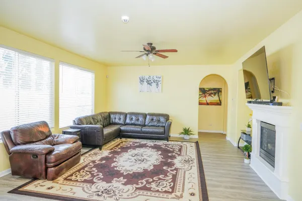 $569,000 | 1976 North Belvedere Avenue, Fresno, CA 93722