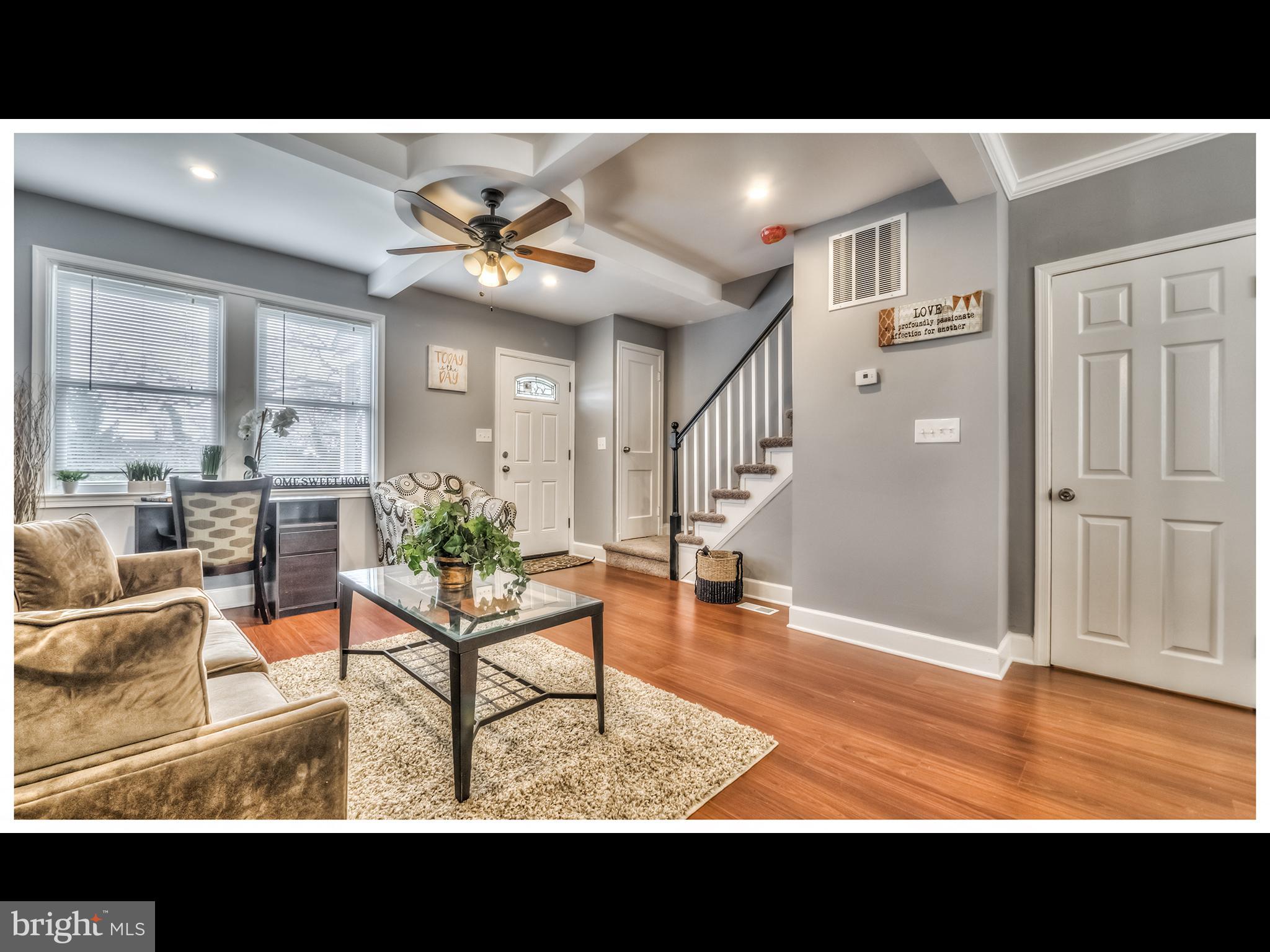 948 North Hill Road Baltimore, MD 21218 - Photo 8 of 30 Living Room