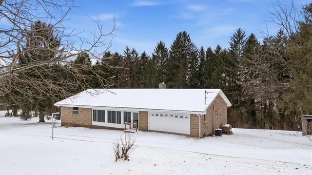 $650,000 | 353 Thompson Hill Road, Aliquippa, PA 15001