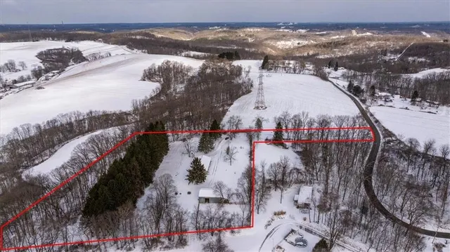 $650,000 | 353 Thompson Hill Road, Aliquippa, PA 15001