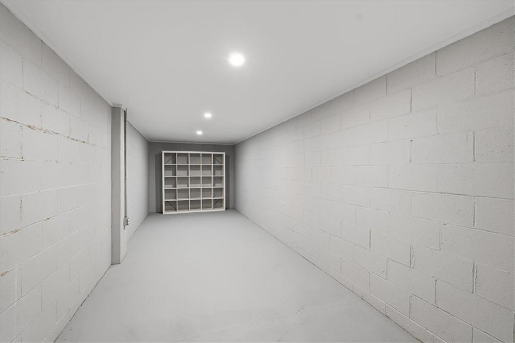 353 Thompson Hill Road Aliquippa, PA 15001 - Photo 26 of 37