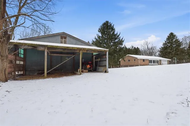 $650,000 | 353 Thompson Hill Road, Aliquippa, PA 15001