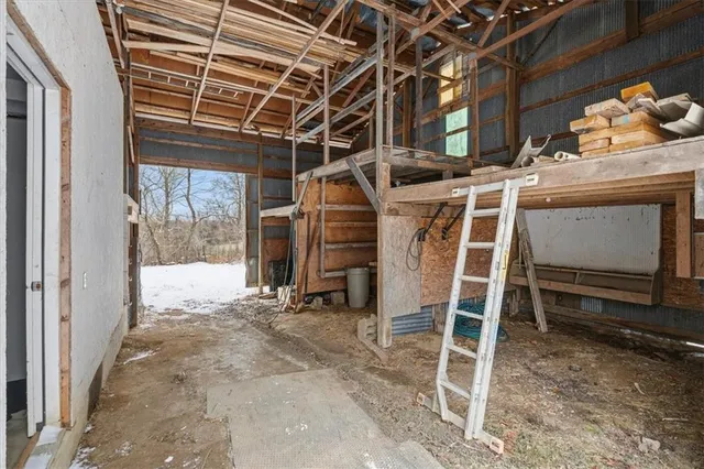 $650,000 | 353 Thompson Hill Road, Aliquippa, PA 15001