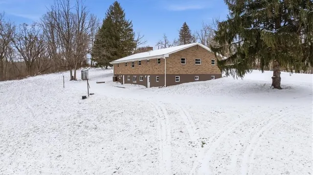 $650,000 | 353 Thompson Hill Road, Aliquippa, PA 15001