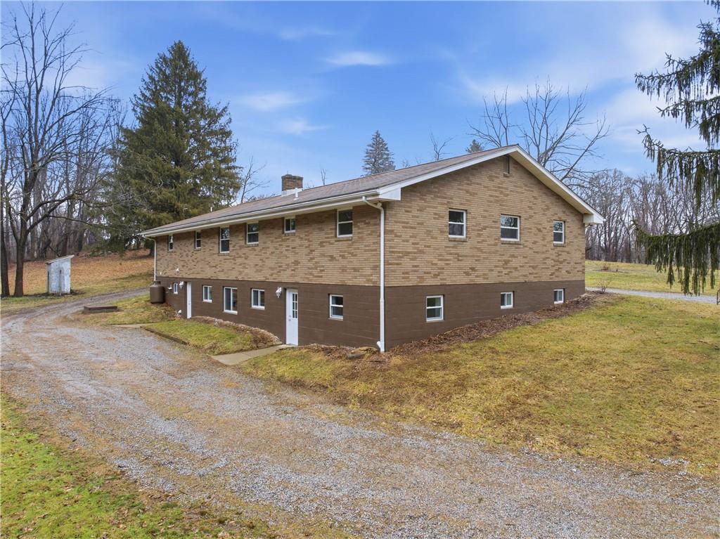 353 Thompson Hill Road Aliquippa, PA 15001 - Photo 34 of 49