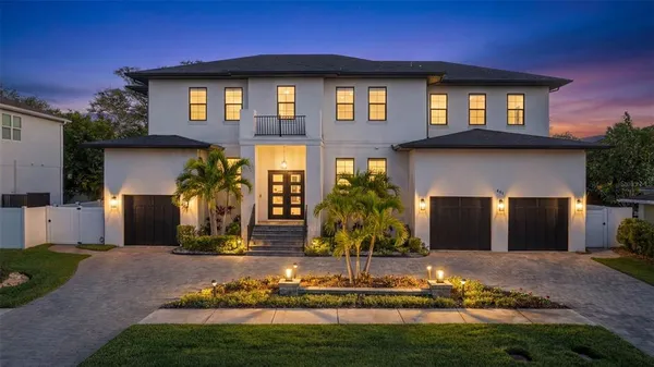 $25,000 | 481 West Davis Boulevard, Tampa, FL 33606