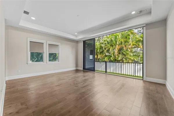 $25,000 | 481 West Davis Boulevard, Tampa, FL 33606