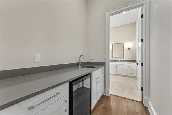 $25,000 | 481 West Davis Boulevard, Tampa, FL 33606