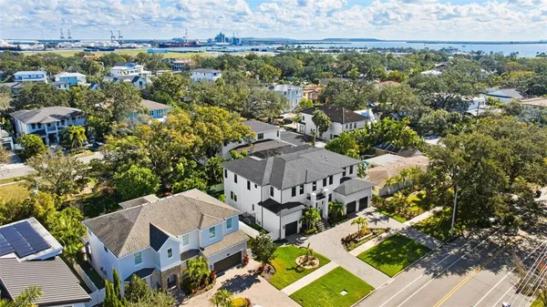 $25,000 | 481 West Davis Boulevard, Tampa, FL 33606