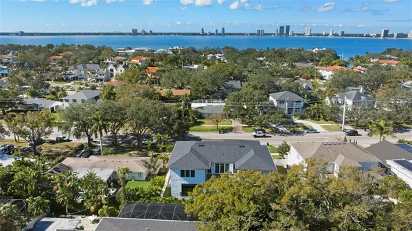 $25,000 | 481 West Davis Boulevard, Tampa, FL 33606