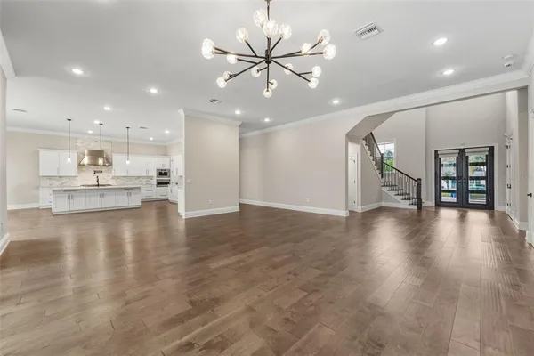 $25,000 | 481 West Davis Boulevard, Tampa, FL 33606