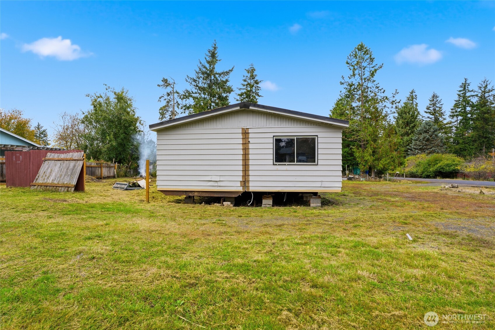 106 Wilford Road Silverlake, WA 98645 - Photo 5 of 32 a bathroom with a sink and garden