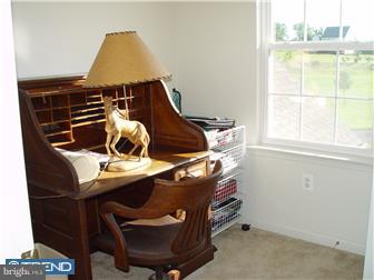 33 Wilt Road Bechtelsville, PA 19505 - Photo 9 of 12 Office / Study